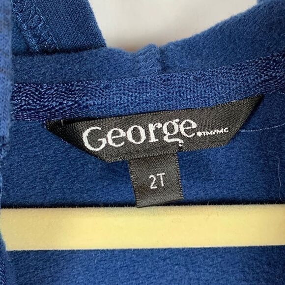 Hooded Sweaters - Picture 6 of 6